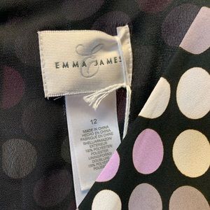 Pretty dress for summer or fall.